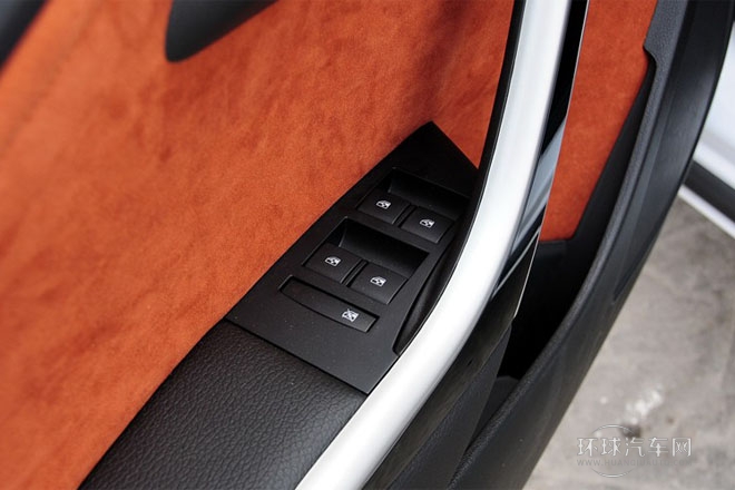 2014款 1.6L 自動 時尚運動型