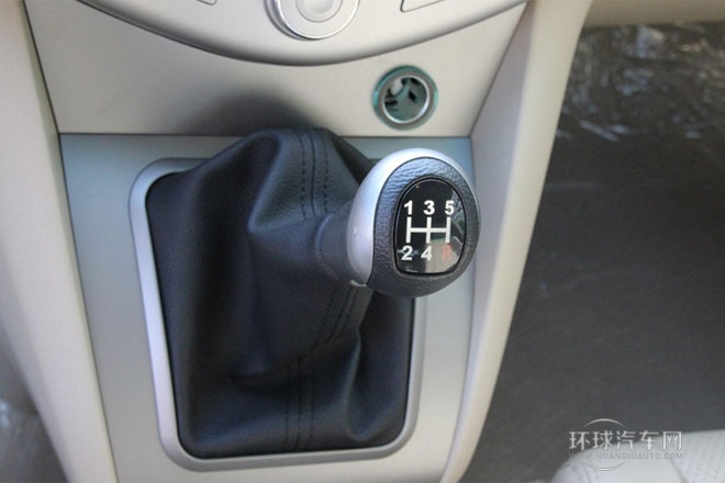 2013款 勁悅版 2.0L 手動豪華型