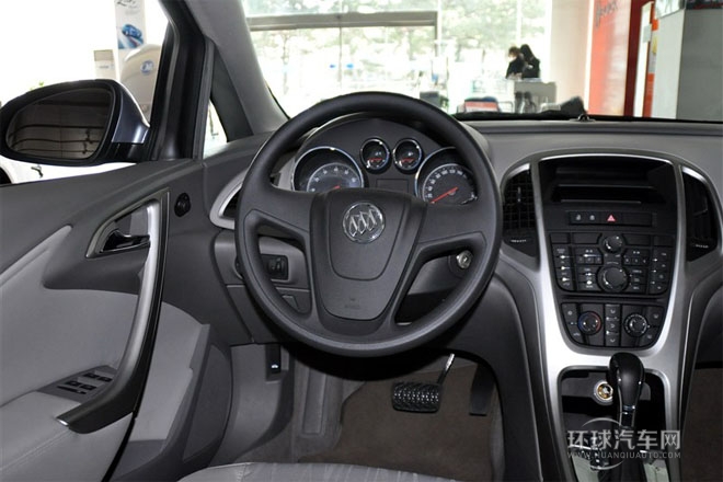 2014款 1.6L 自動 舒適版