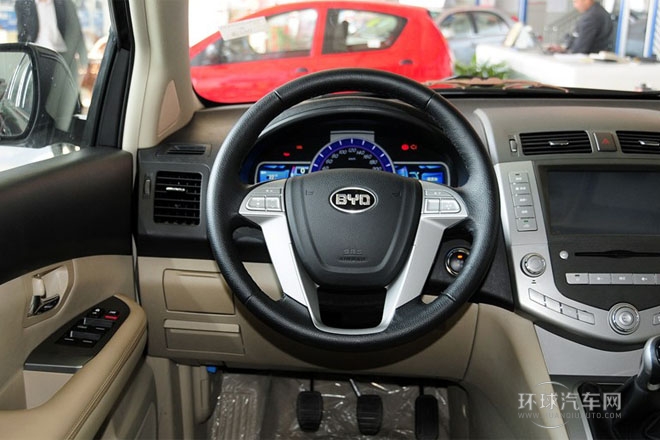 2013款 勁悅版 2.0L 手動精英型