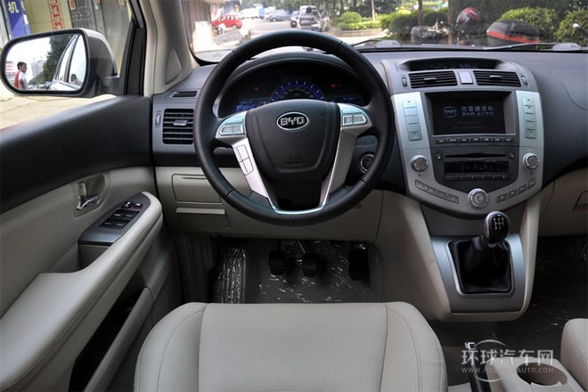 2013款 勁悅版 2.0L 手動尊貴型