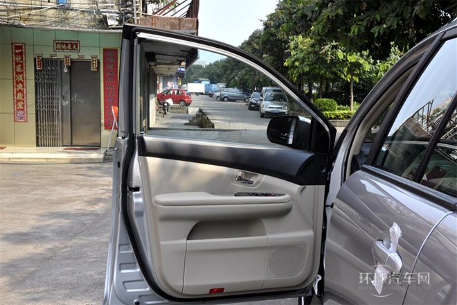 2013款 勁悅版 2.0L 手動(dòng)尊貴型