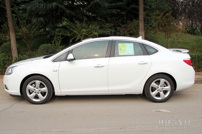 2013款 1.6T 自動 新銳運動型