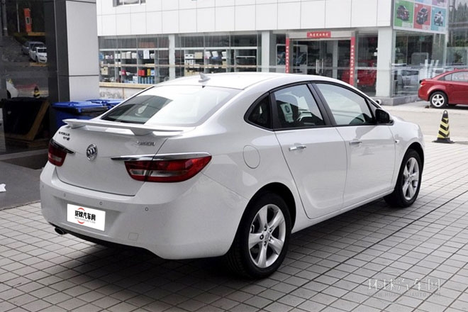 2013款 1.6T 自動 時尚運動型