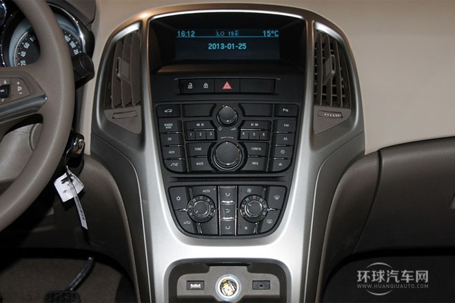 2013款 1.6L 手動 進取型