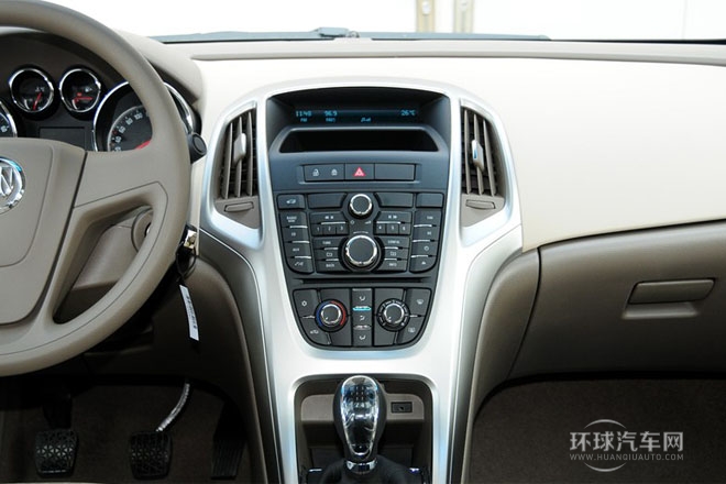 2013款 1.6L 手動 舒適版