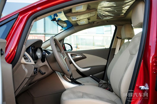 2013款 1.6L 自動(dòng) 時(shí)尚型