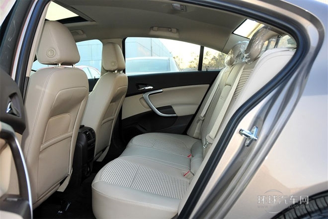 2014款 2.0L 自動 領(lǐng)先時尚型