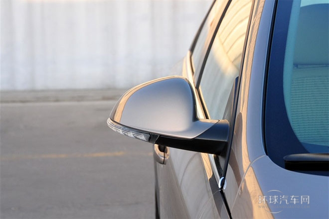 2014款 2.0L 自動(dòng) 領(lǐng)先時(shí)尚型