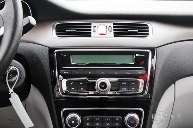 2014款 1.5L 手動(dòng)豪華型