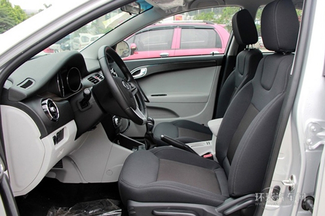 2014款 1.5L 手動(dòng)豪華型