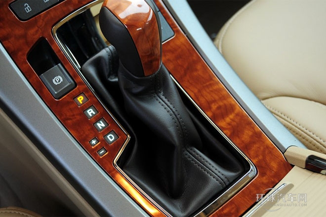 2012款 2.4L SIDI雅致版