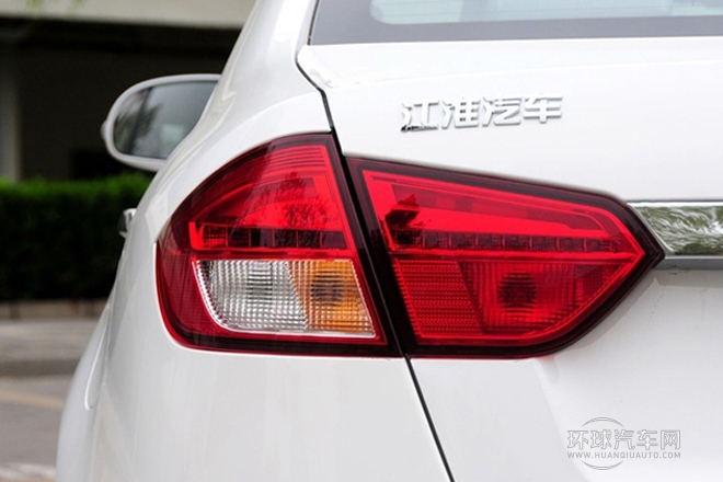 2014款 1.5L 手動尊貴型