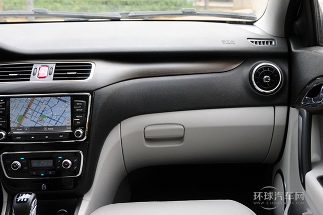 2014款 1.5L 手動尊貴型