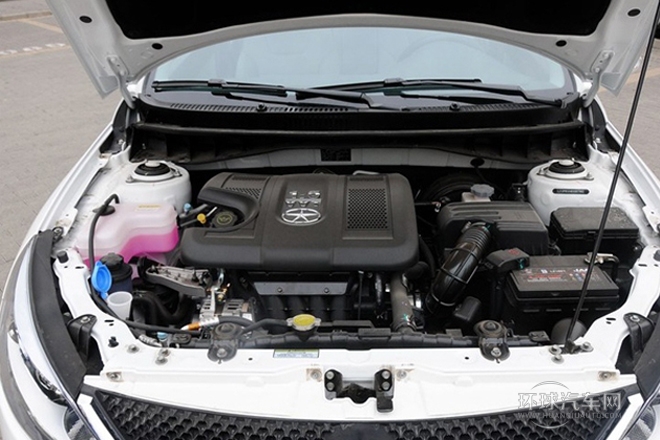 2014款 1.5L 手動尊貴型