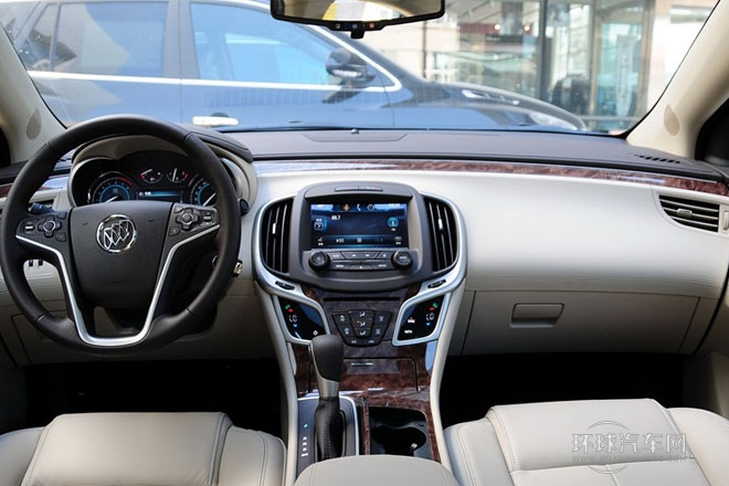 2013款 2.0T SIDI 技術(shù)型