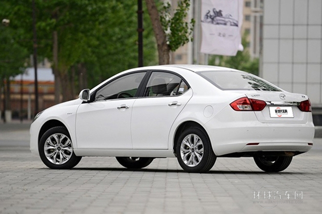 2014款 1.5L 手動(dòng)尊逸型