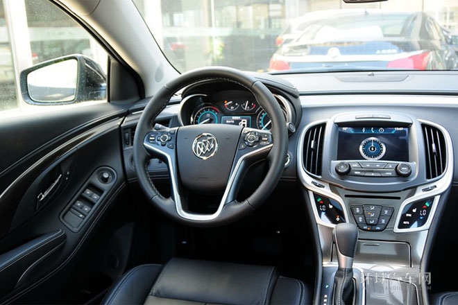 2013款 2.0T SIDI 精英技術型