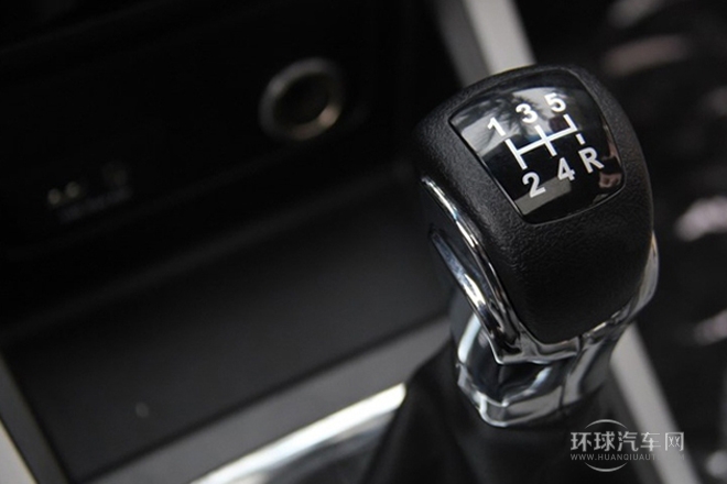 2014款 1.8L 自動尊逸型