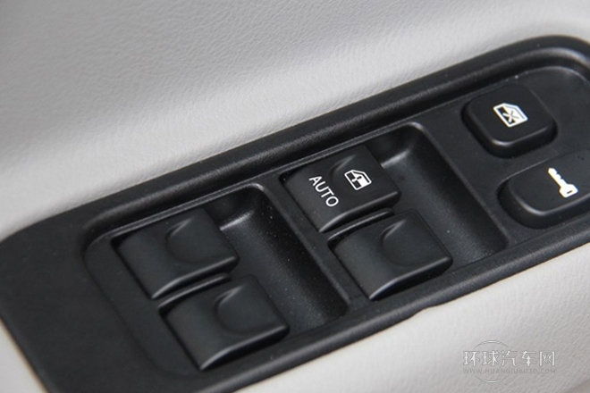 2014款 1.8L 自動(dòng)尊逸型