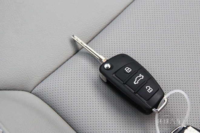 2014款 1.8L 自動(dòng)尊逸型