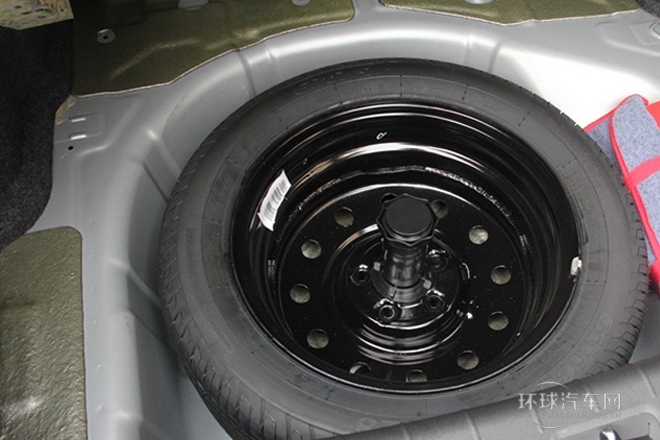 2014款 1.8L 自動尊逸型