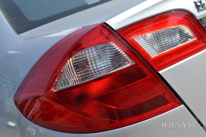 2014款 1.3L 手動豪華型