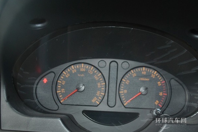 2014款 1.3L 手動(dòng)尊貴型