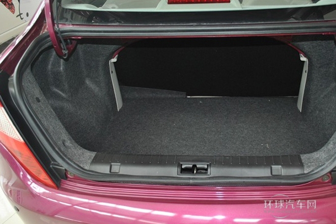 2014款 1.3L 手動尊貴型