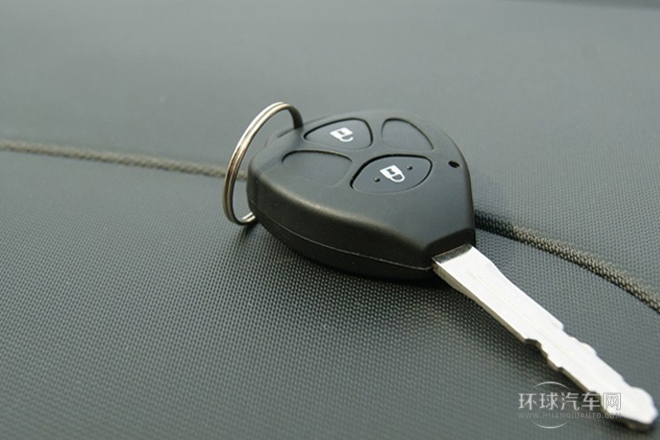 2014款 CROSS 1.3L 手動舒適型