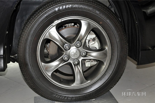 2009款 2.4 七座舒適版