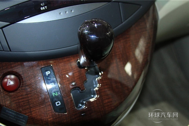 2009款 2.4 七座舒適版