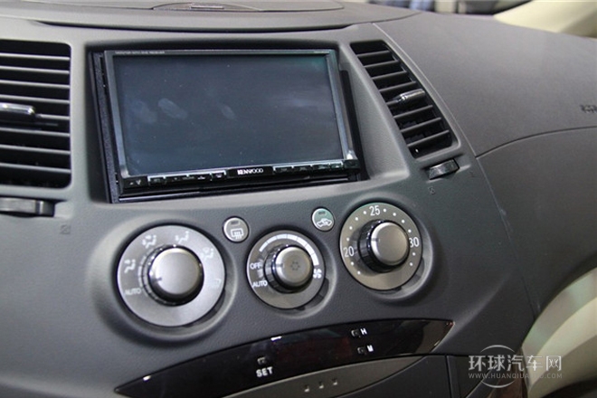 2009款 2.4 七座舒適版