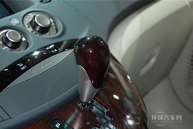 2009款 2.4 七座豪華版