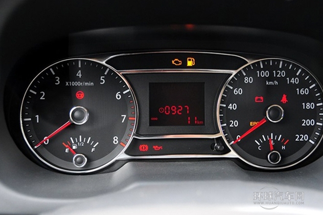 2013款 1.5L 手動(dòng)舒適型