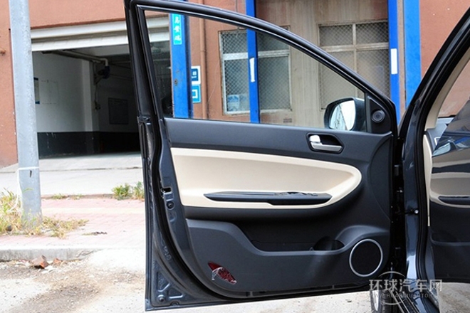 2013款 1.5L 手動舒適型