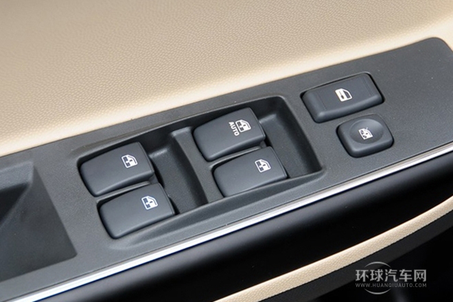 2013款 1.5L 手動舒適型