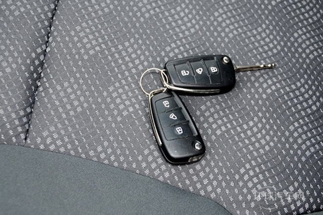 2013款 1.5L 手動舒適型