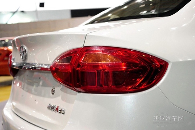 2013款 1.5L 手動尊貴型