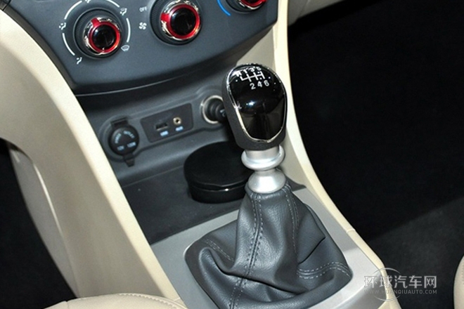 2013款 1.5L 手動(dòng)尊貴型