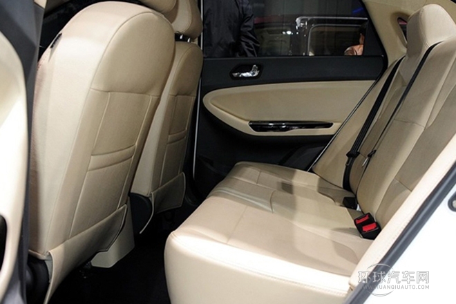 2013款 1.5L 手動尊貴型