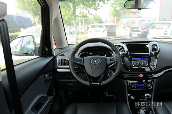 2013款 1.5L MT豪華型