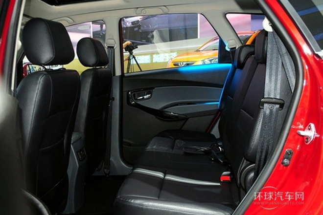 2013款 1.8L AT尊貴型