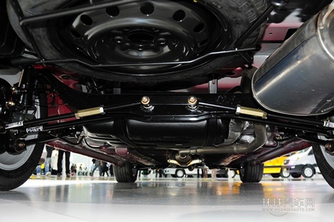 2013款 1.8L AT尊貴型