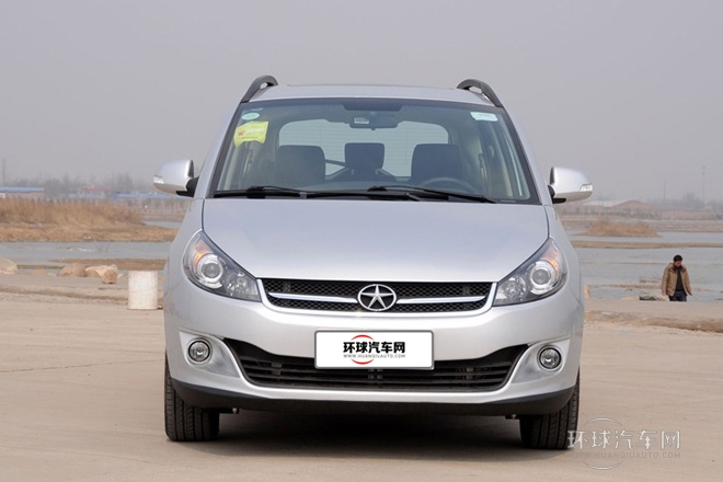 2013款 1.8L MT豪華型