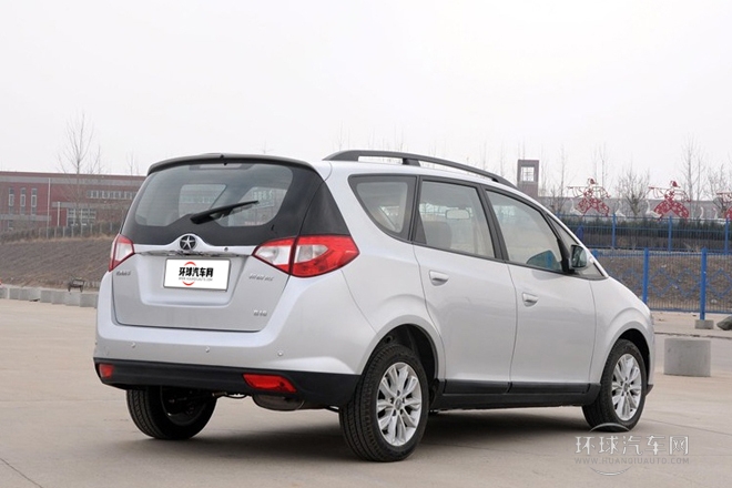 2013款 1.8L MT豪華型