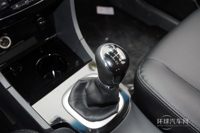 2013款 1.8L MT豪華型