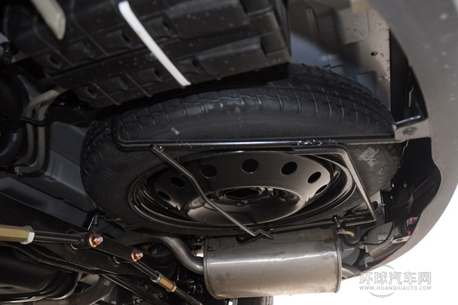 2013款 1.8L MT豪華型