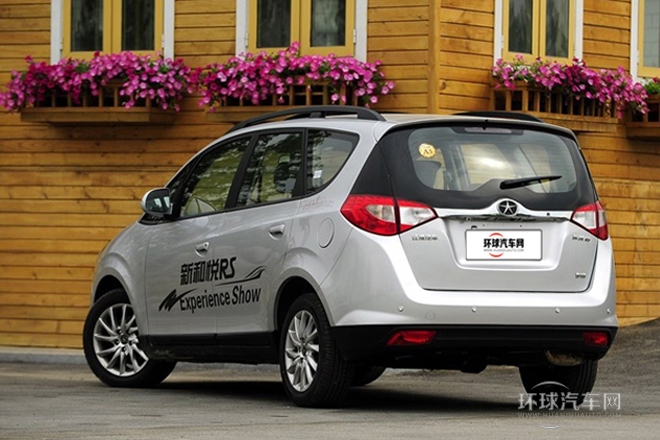 2013款 1.8L MT尊貴型