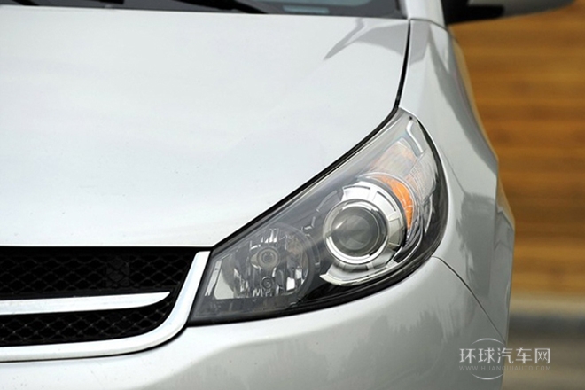 2013款 1.8L MT尊貴型